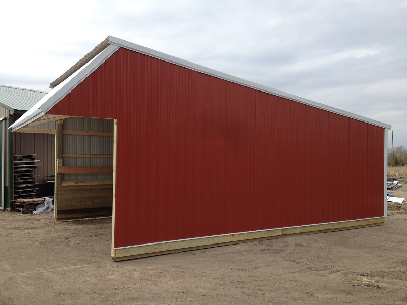 20x32 Dual Slope Livestock Shelter RFC